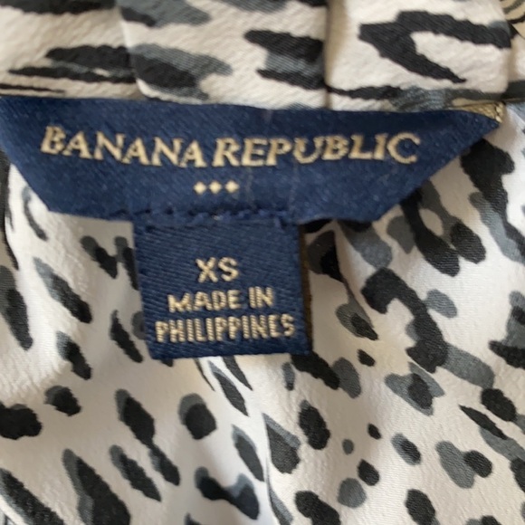 Banana Republic Pleated Ruffle Animal Print Tank - Picture 6 of 8